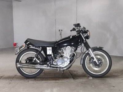 Yamaha SR400 2019