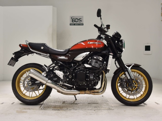 Kawasaki Z900RS 2022