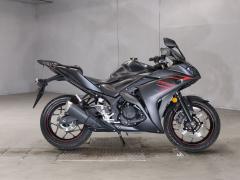 Yamaha YZF-R25 2015