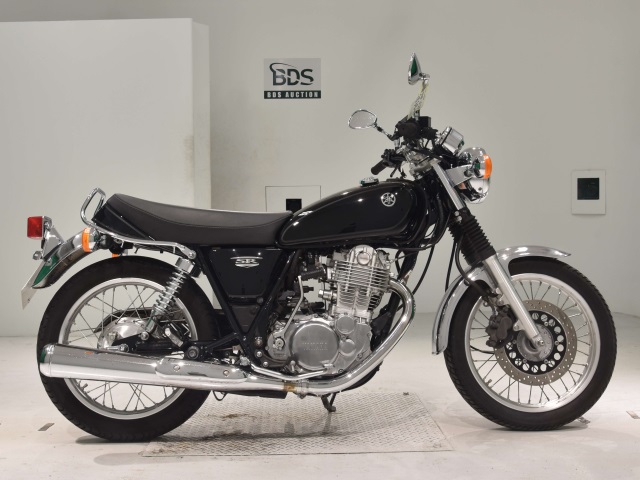 Yamaha SR400 2016