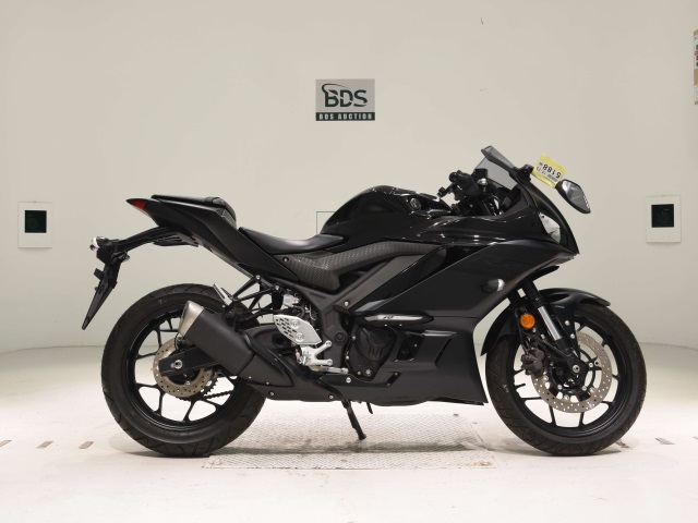Yamaha YZF-R25A 2021