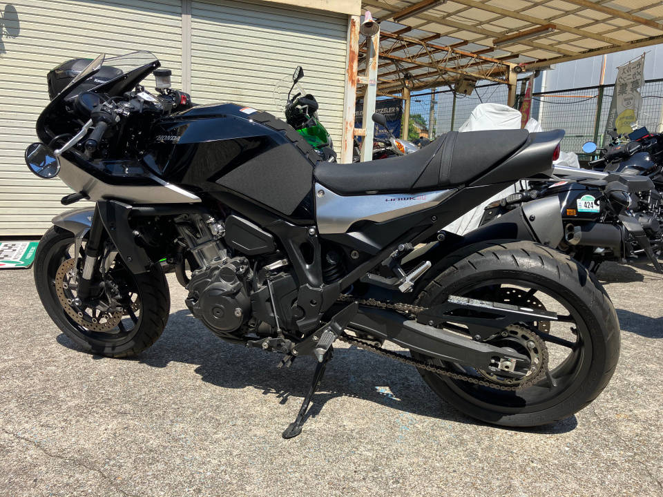 Honda HAWK11 2023