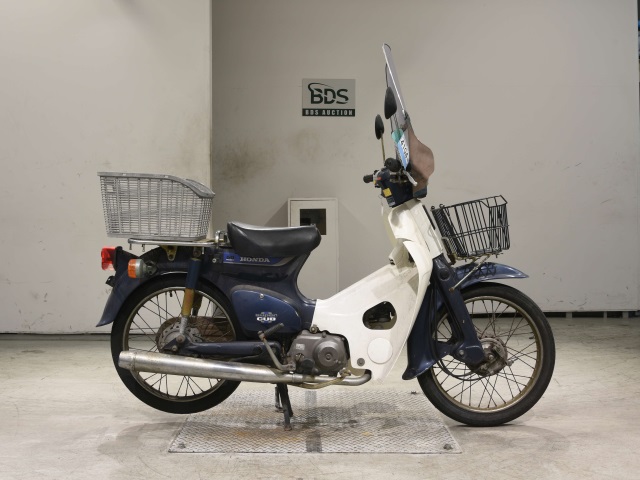 Honda C50 1993