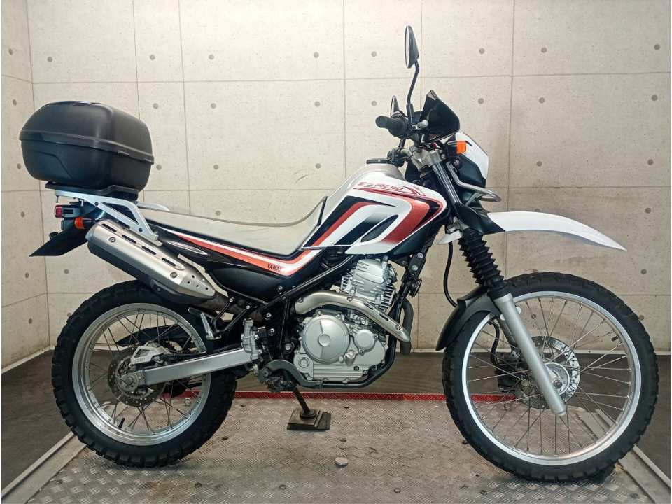 Yamaha SEROW XT250