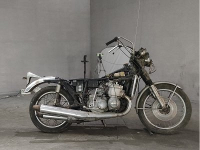 Suzuki GT750