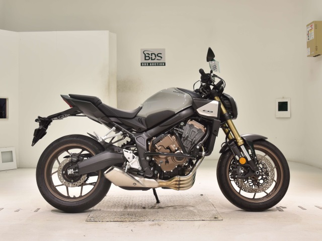 Honda CB650R 2025