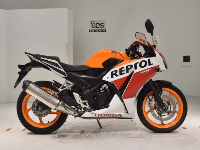 Honda CBR250RA 2015