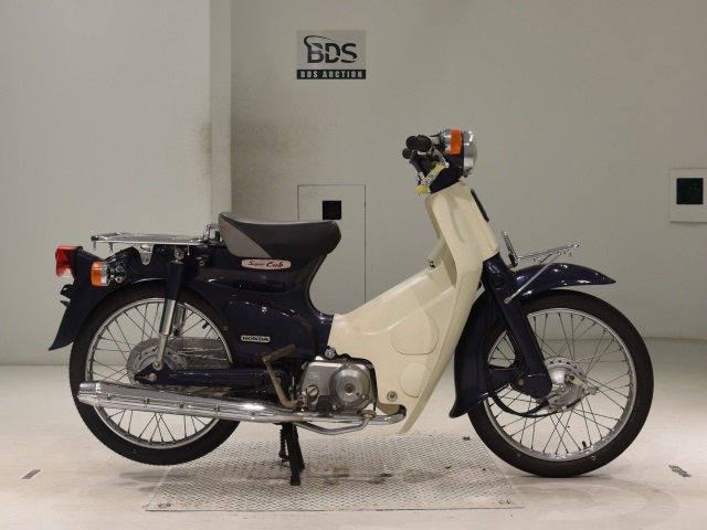 Honda C50 2005