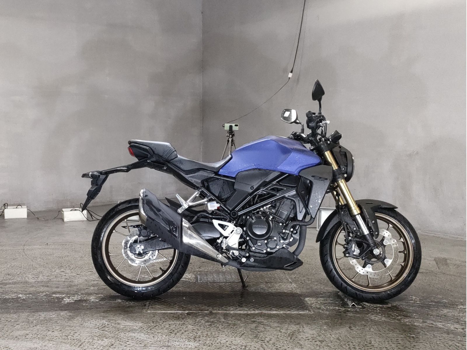 Honda CB250R 2019