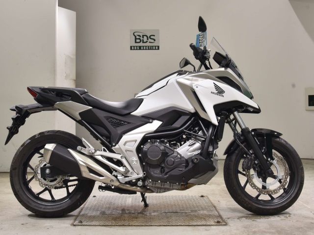 Honda NC750X 2023