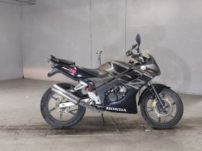 Honda CBR150R 2005