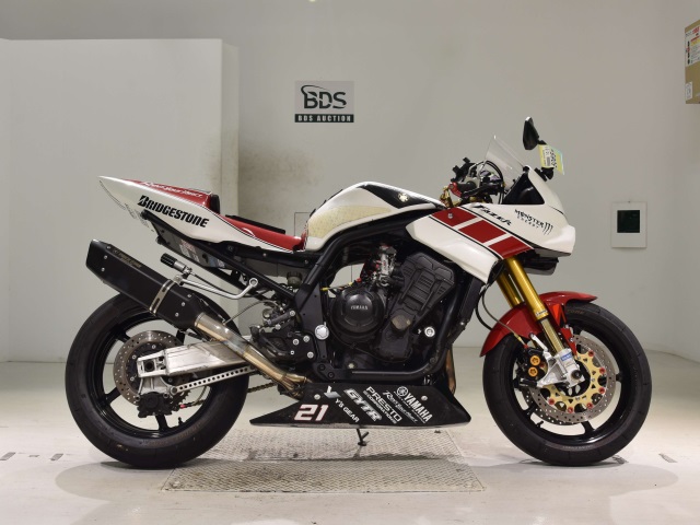 Yamaha FZS1000 FAZER 2001