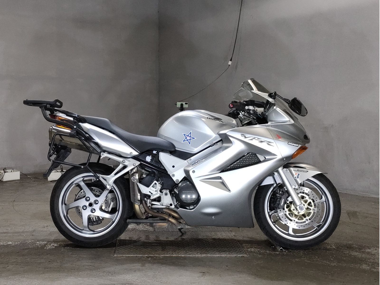 Honda VFR800F 2006