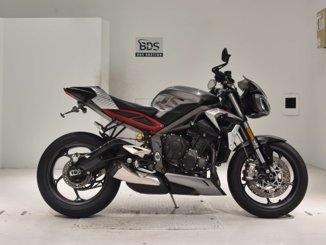 Triumph STREET TRIPLE RS 2021