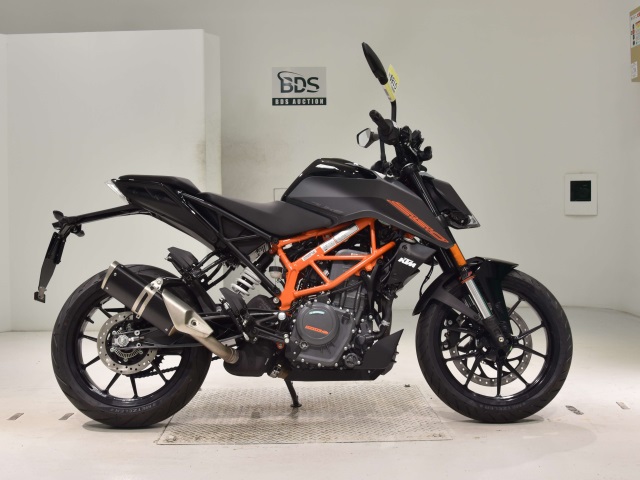 KTM 390 DUKE 2025