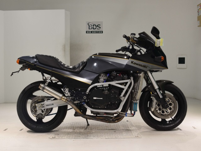Kawasaki GPZ900R 1993