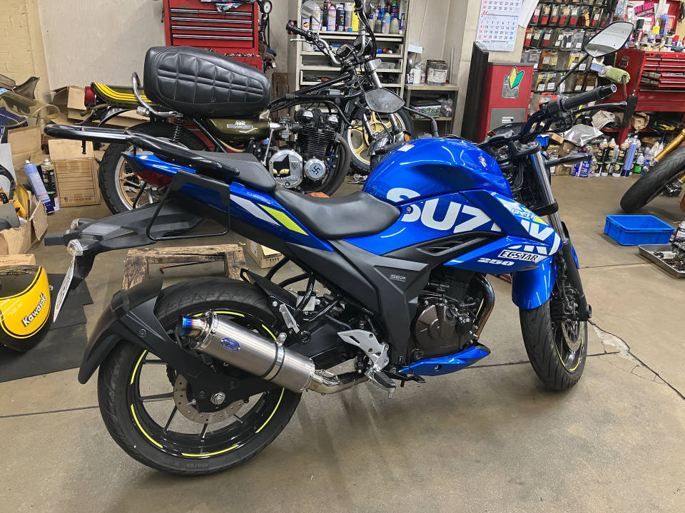 Suzuki GIXXER250