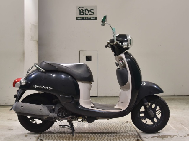 Honda GIORNO 2011