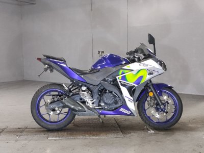 Yamaha YZF-R25 2015