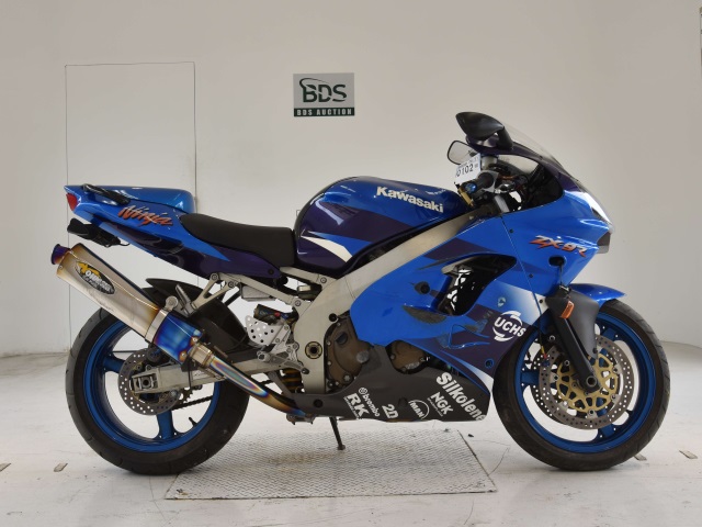 Kawasaki NINJA ZX-9R 2000
