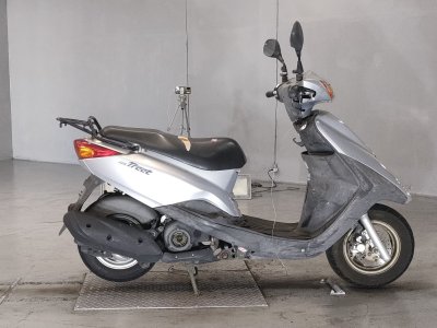 Yamaha AXIS TREAT