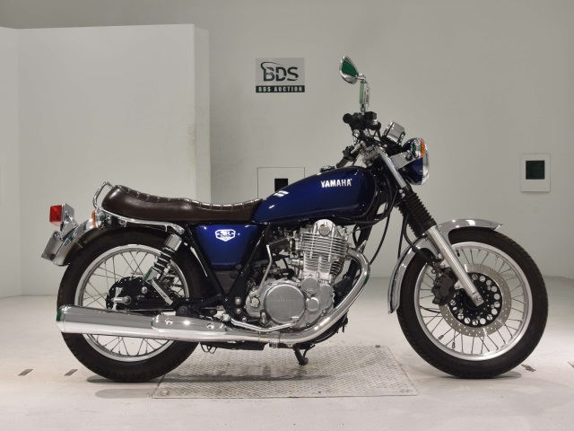 Yamaha SR400 2022