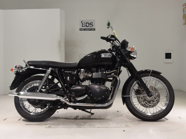 Triumph BONNEVILLE T100 2011