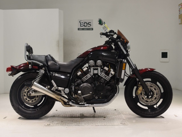 Yamaha VMAX 1997