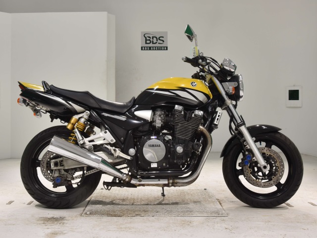 Yamaha XJR1300 2003