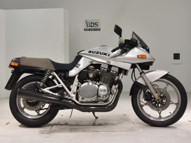 Suzuki GSX1100S KATANA 1983