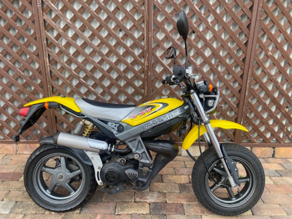 Suzuki STREET MAGIC