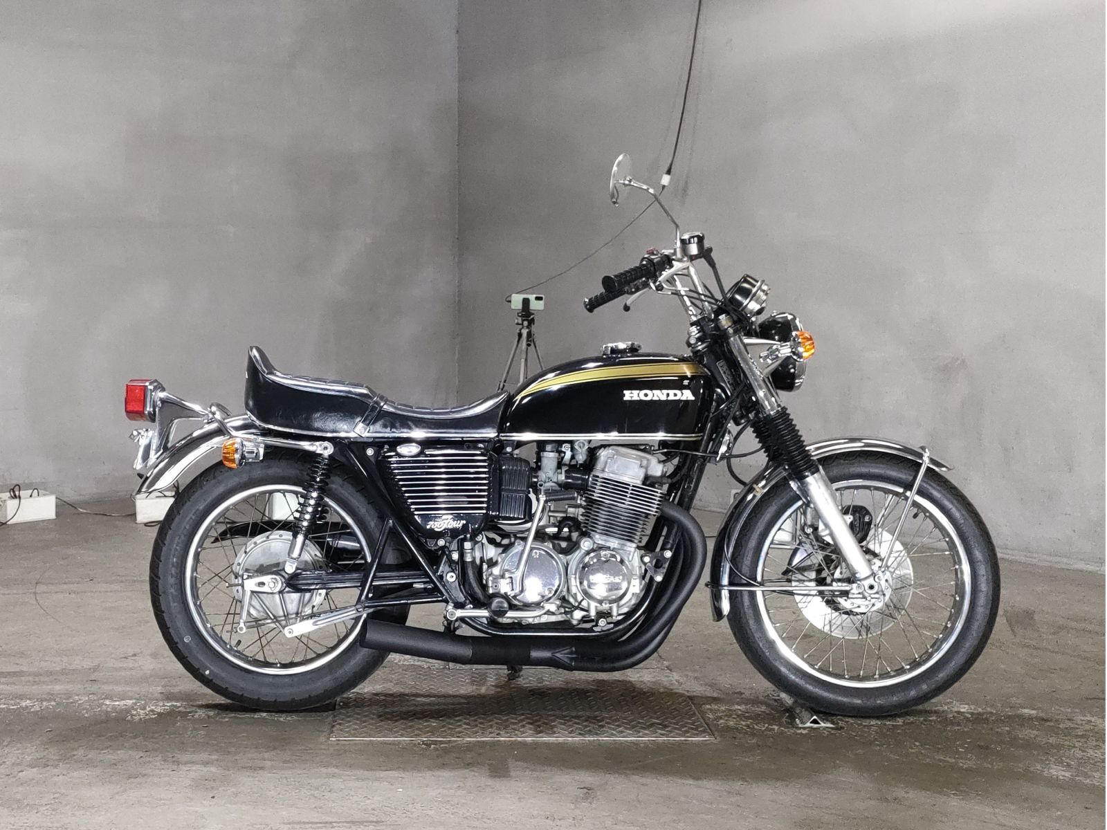 Honda CB750 2021