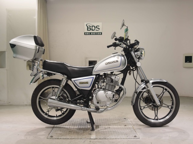 Suzuki GN125H