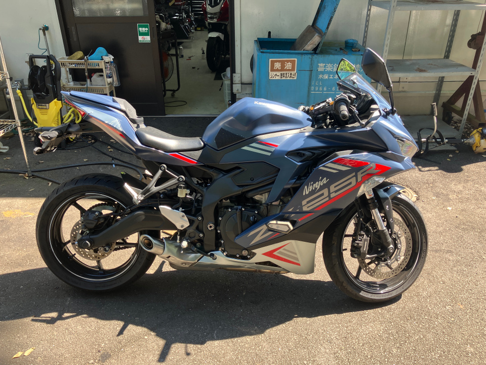 Kawasaki NINJA ZX-25R KRT 2022