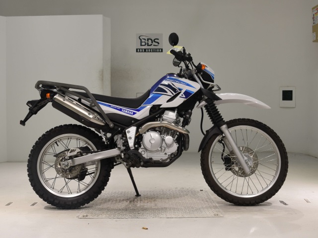 Yamaha SEROW XT250 2018
