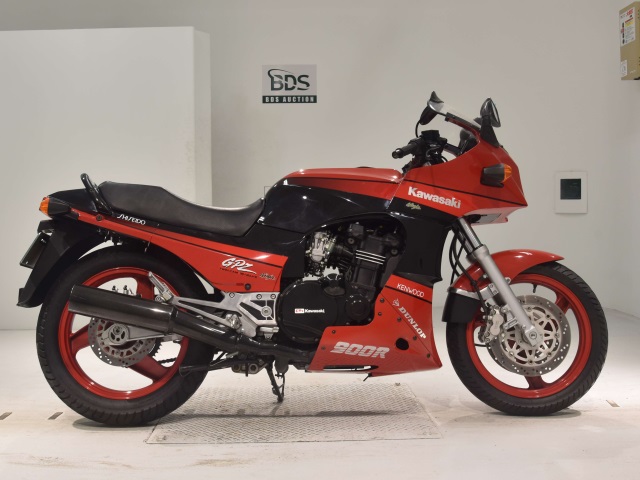 Kawasaki GPZ900R 1991