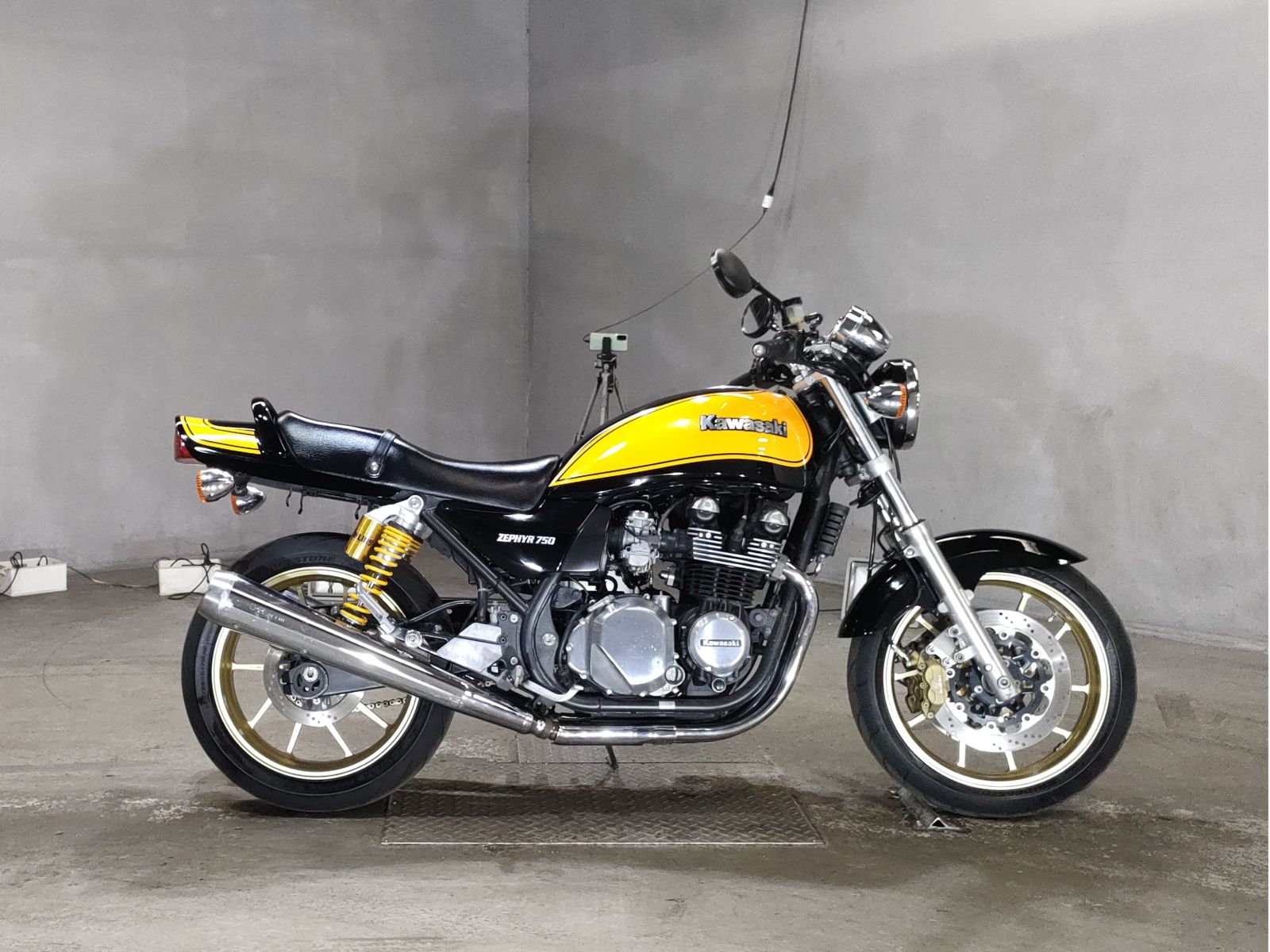 Kawasaki ZEPHYR750 2007