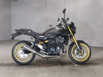 Kawasaki Z900RS SE 2025