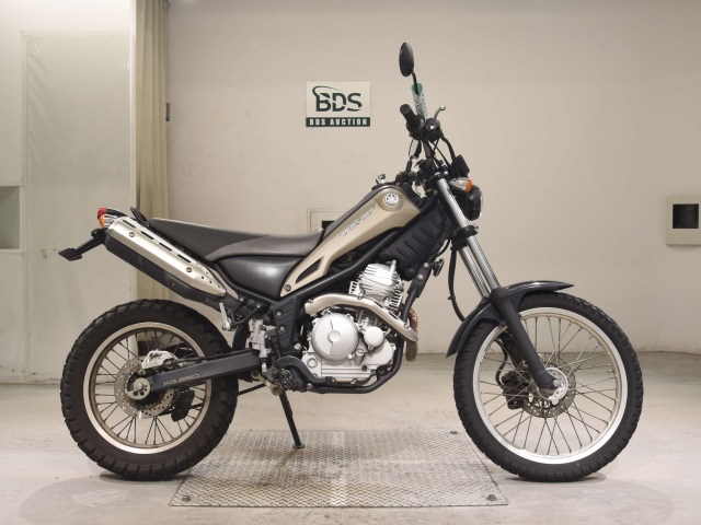 Yamaha TRICKER 2014