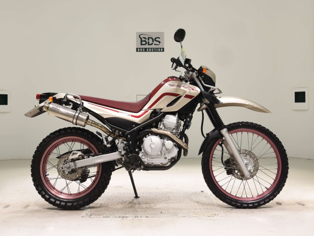 Yamaha SEROW XT250 2005
