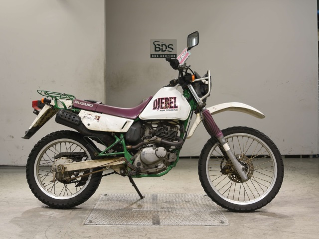 Suzuki DJEBEL200