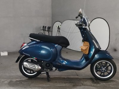 Vespa PRIMAVERA 150 2022