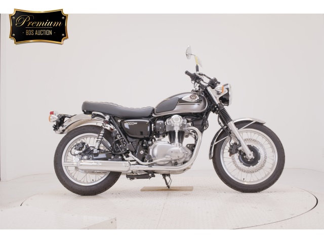 Kawasaki W800 2025