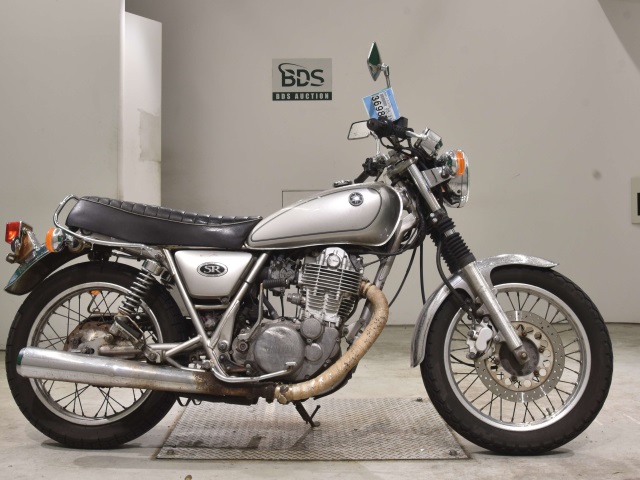 Yamaha SR400 2005