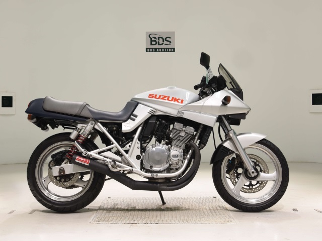 Suzuki GSX250S KATANA