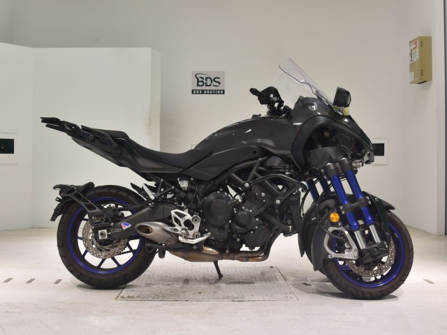 Yamaha NIKEN 2019