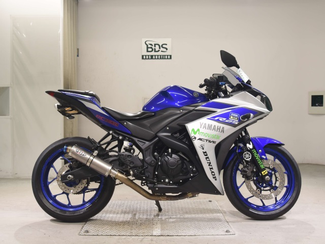 Yamaha YZF-R25 2015