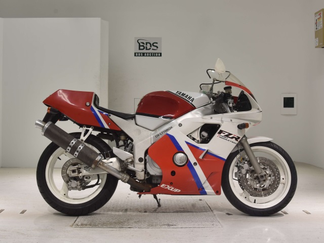 Yamaha FZR400RR 1990