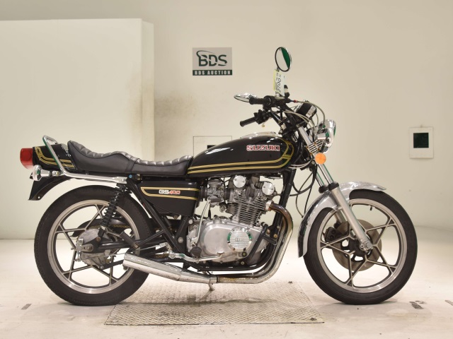 Suzuki GS400 2022