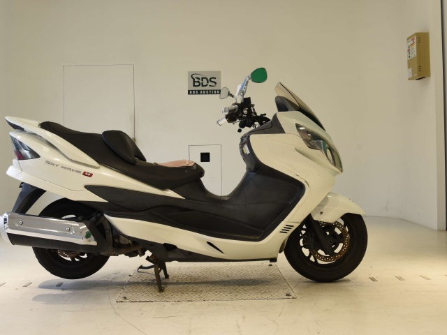 Suzuki SKYWAVE 250M